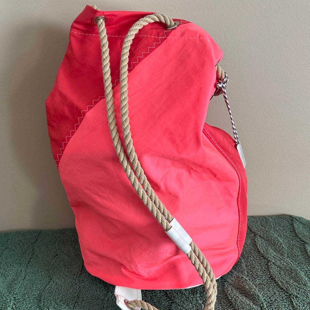 Sea Bags Maine Tote Backpack Coral Sail Bag Rope Handle NEW! - Picture 4 of 10